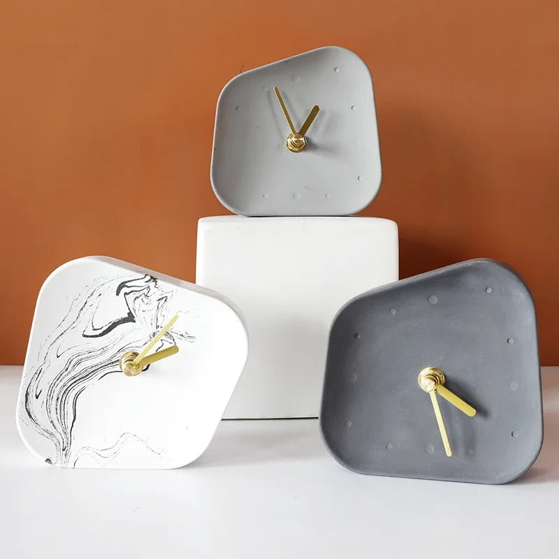 Reloj de Sobremesa Forma Asimétrica
